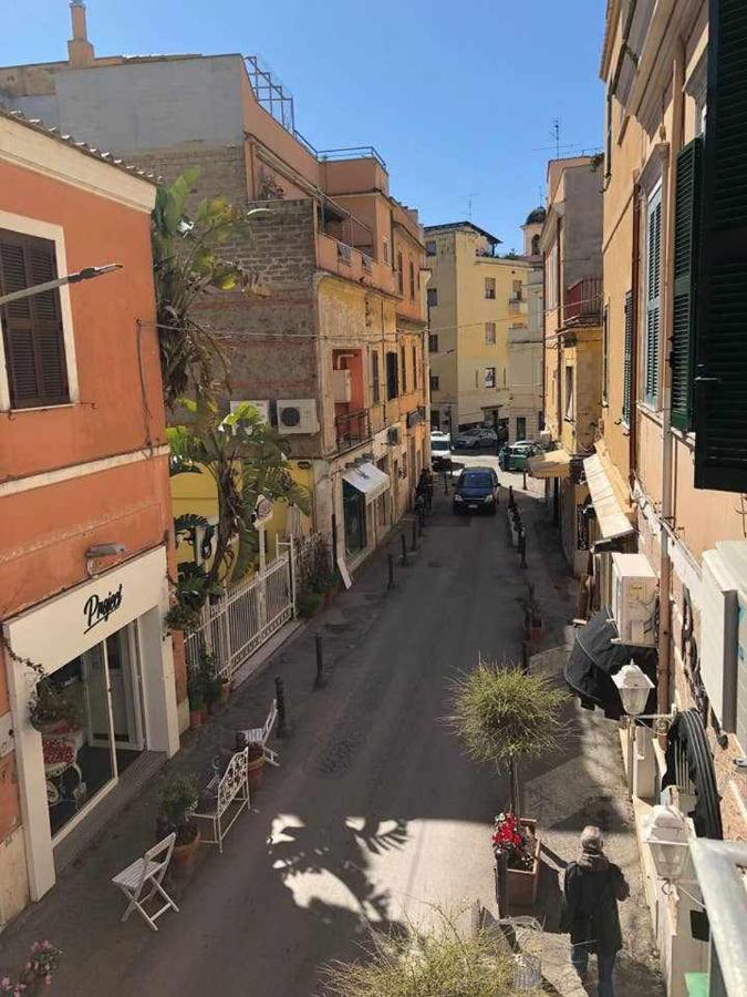 Little House In The Centre Nettuno Apartment Bagian luar foto