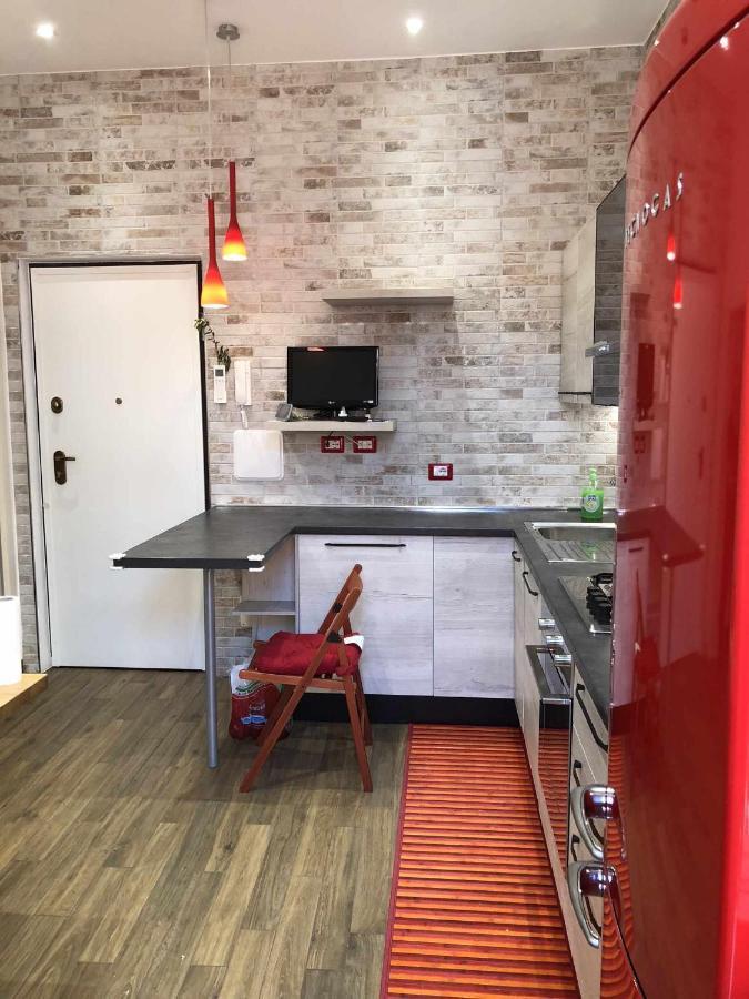 Little House In The Centre Nettuno Apartment Bagian luar foto
