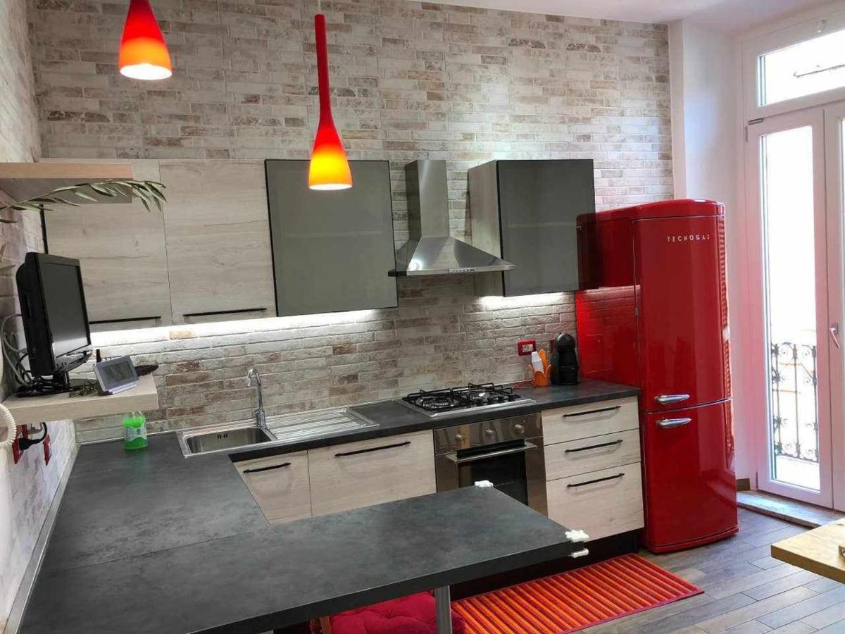 Little House In The Centre Nettuno Apartment Bagian luar foto