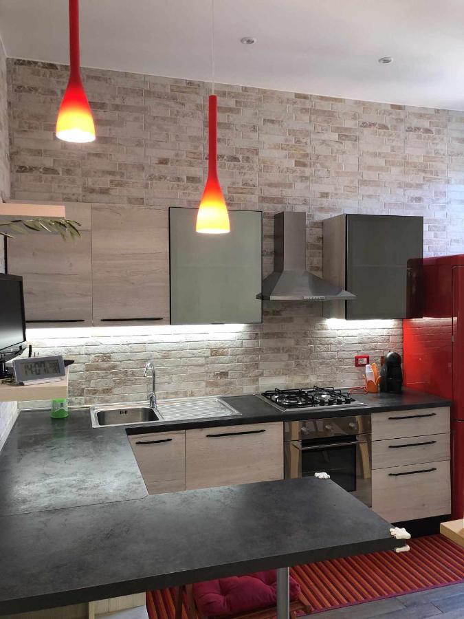 Little House In The Centre Nettuno Apartment Bagian luar foto